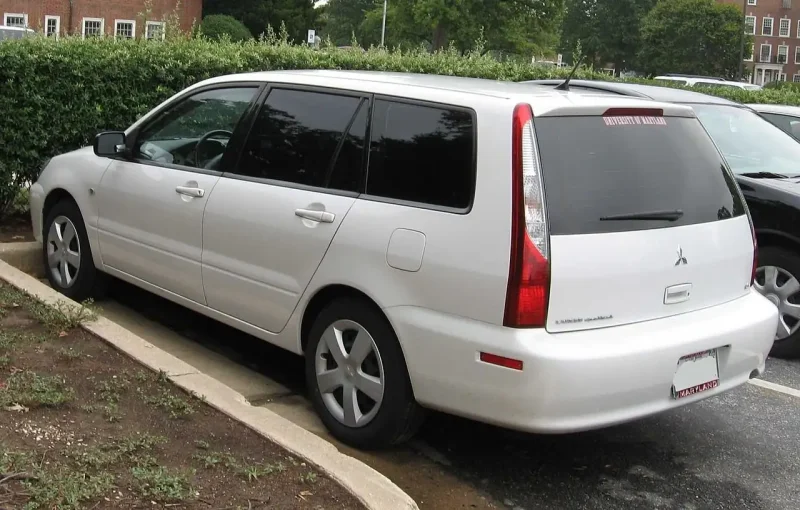 Mitsubishi Lancer Wagon 2003