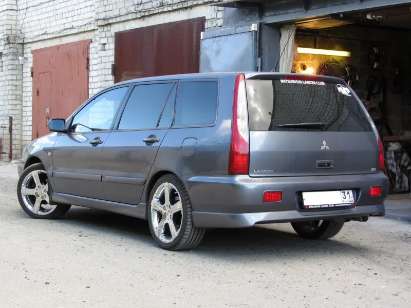 Mitsubishi Lancer 9 универсал