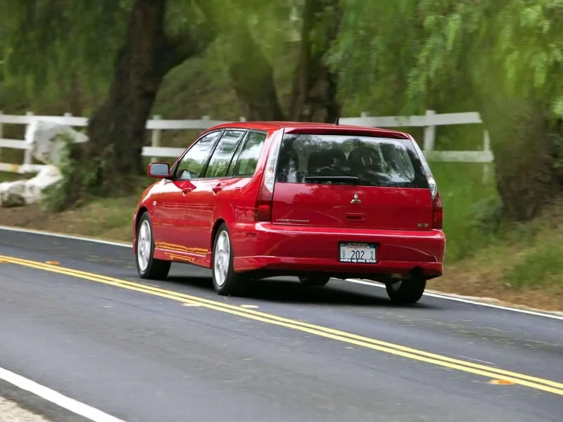 Mitsubishi Lancer универсал