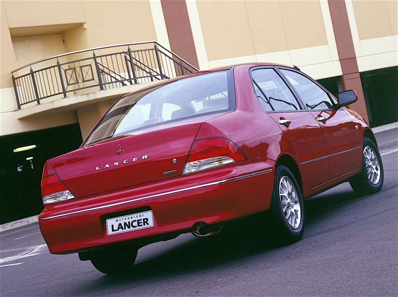 Mitsubishi Lancer 2000