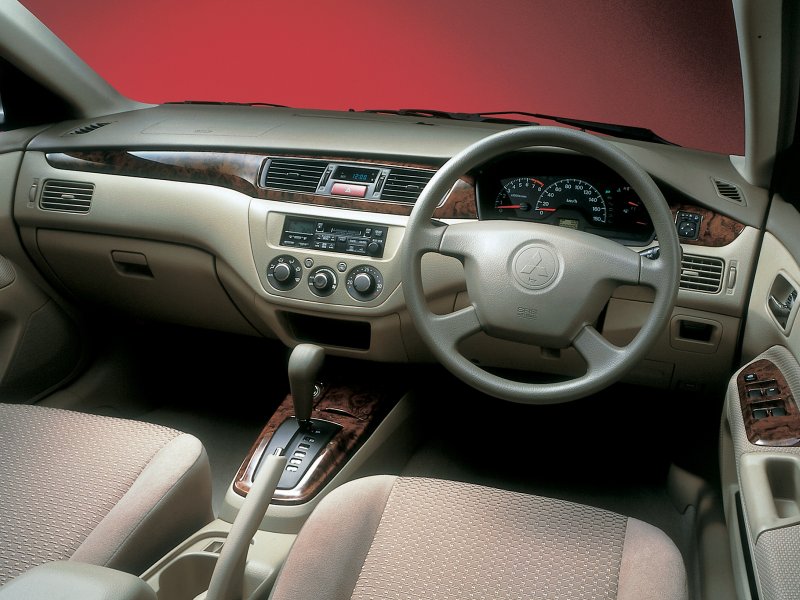 Mitsubishi Lancer 2000