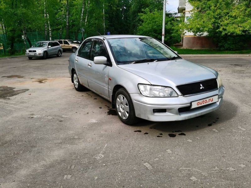 Mitsubishi Lancer 2000