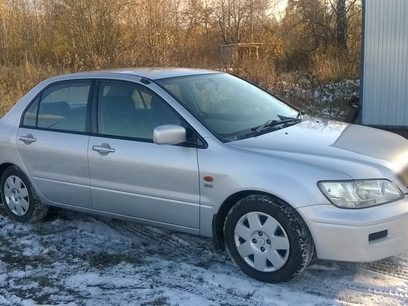 Mitsubishi Lancer Cedia