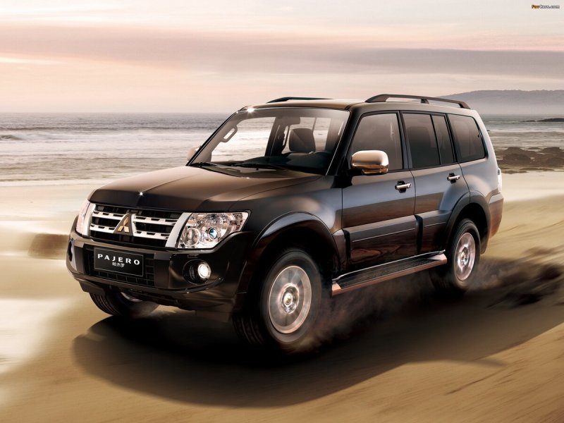 Mitsubishi Pajero IV