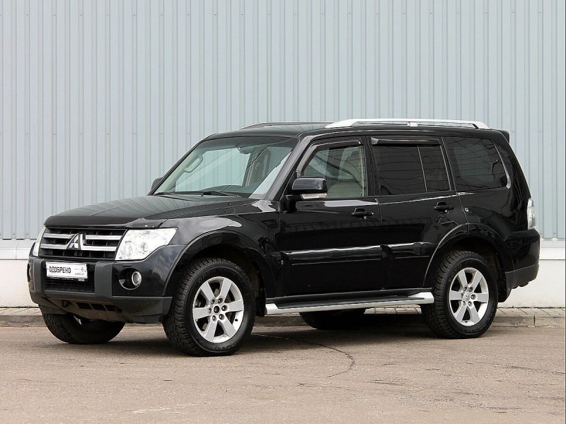 Mitsubishi Pajero IV 2008