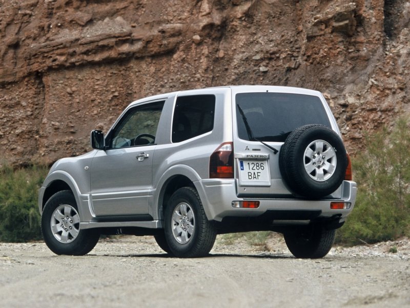 Mitsubishi Pajero III (1999-2006)
