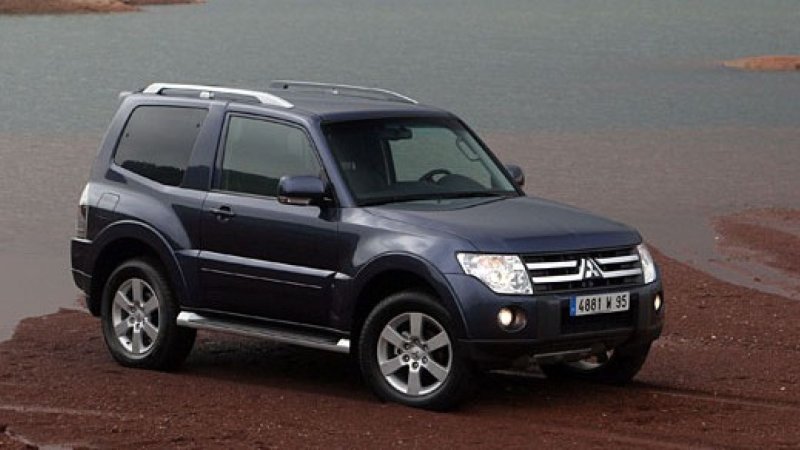 Mitsubishi Pajero 3 Doors 2010