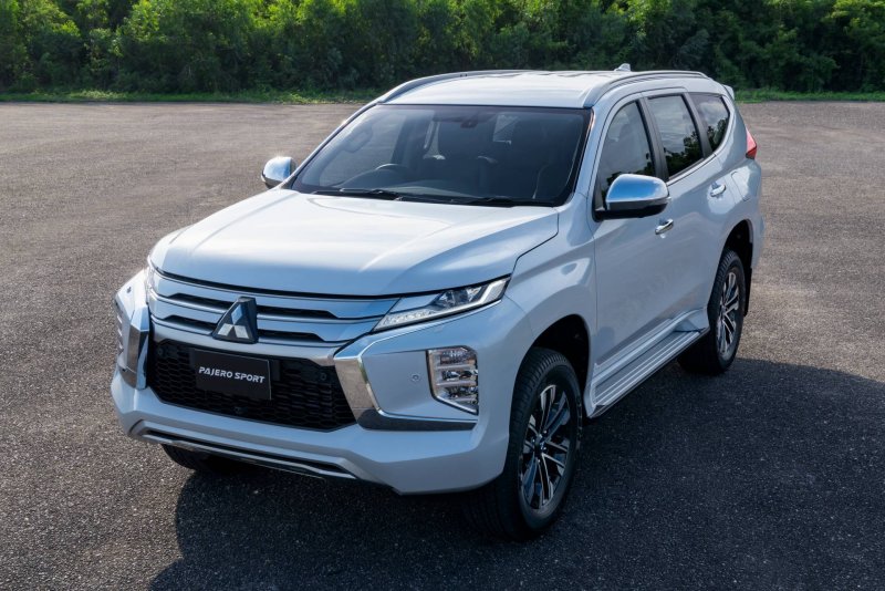 Mitsubishi Pajero Sport 2020