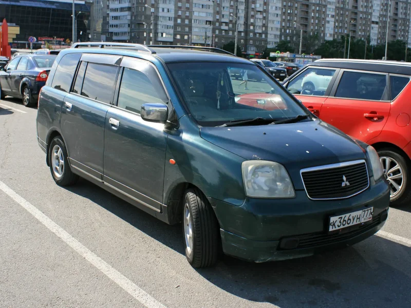 Mitsubishi Dion
