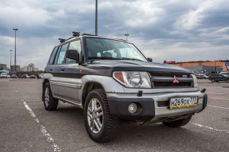 Mitsubishi Pajero Pinin 1999