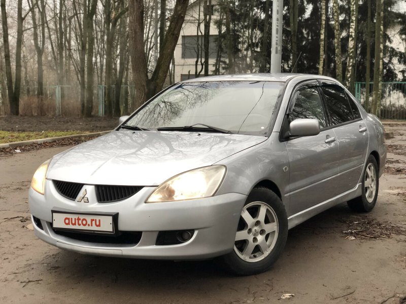 Митсубиси Лансер универсал 2003