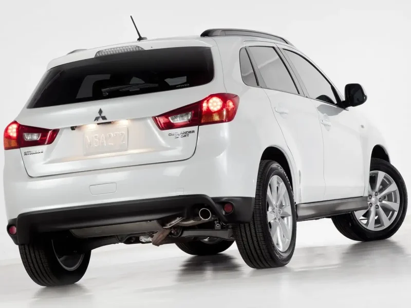 Mitsubishi Аутлендер спорт 2017