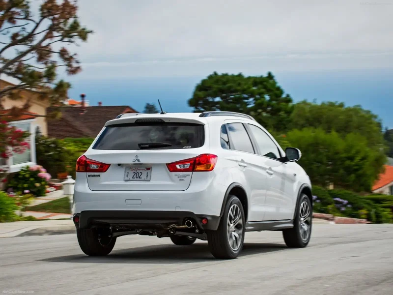 Mitsubishi Outlander Sport 2016