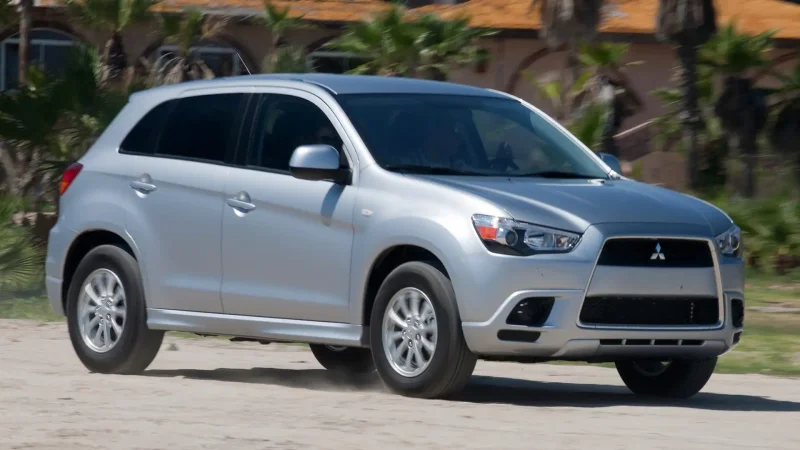 Mitsubishi Outlander Sport 2013