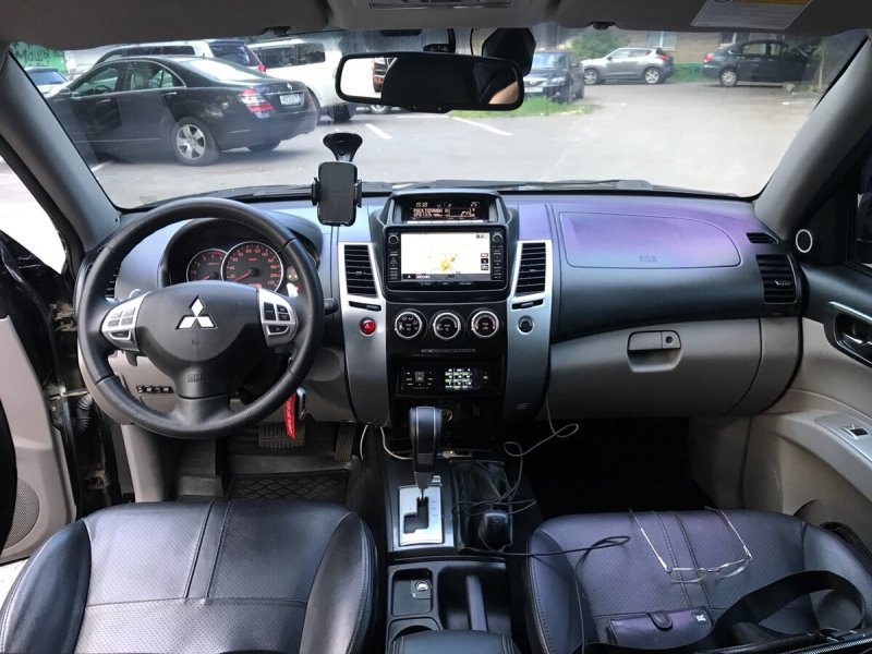 Pajero Sport 2 салон