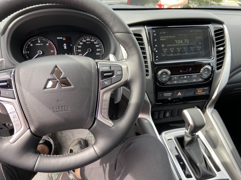 Mitsubishi Pajero Sport 3 салон