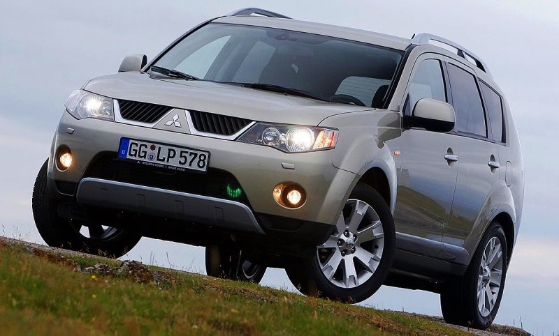 Mitsubishi Outlander XL