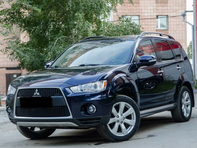 Митсубиси 2013 XL