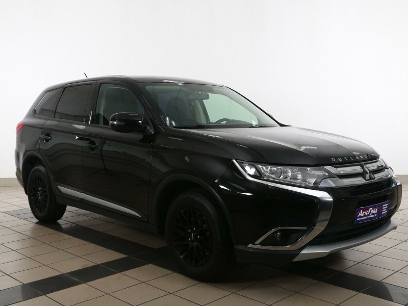 Mitsubishi Outlander 2015 черный