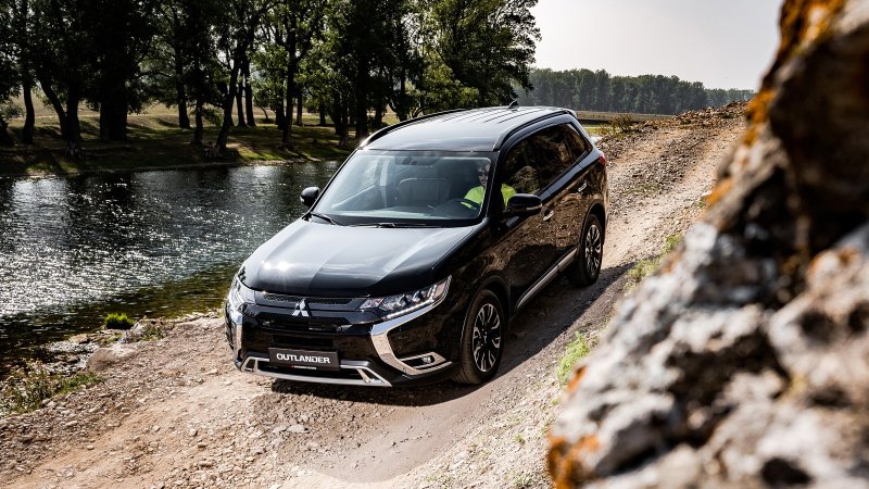 Mitsubishi Outlander 2015 Black Edition