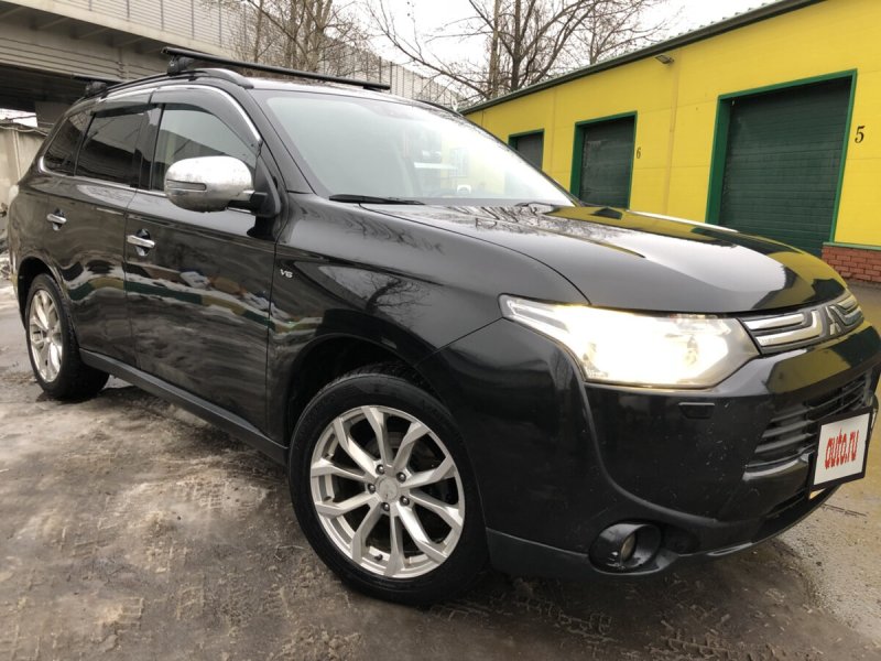 Outlander 2012 Drive