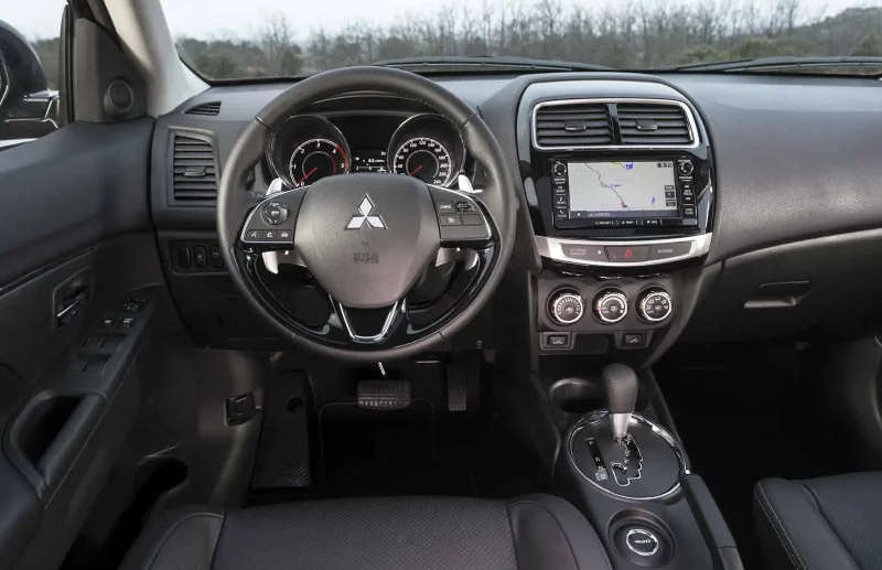 Mitsubishi ASX 2010 салон