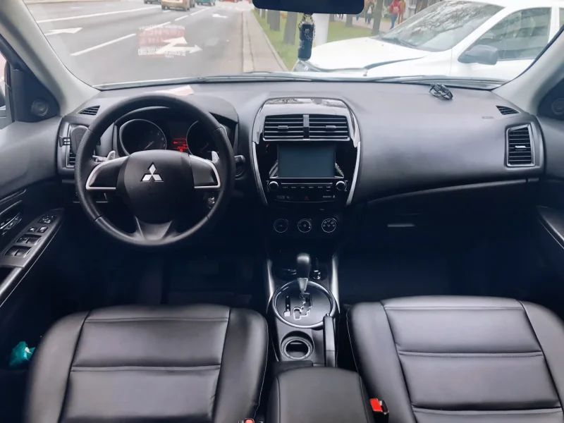 Mitsubishi ASX салон