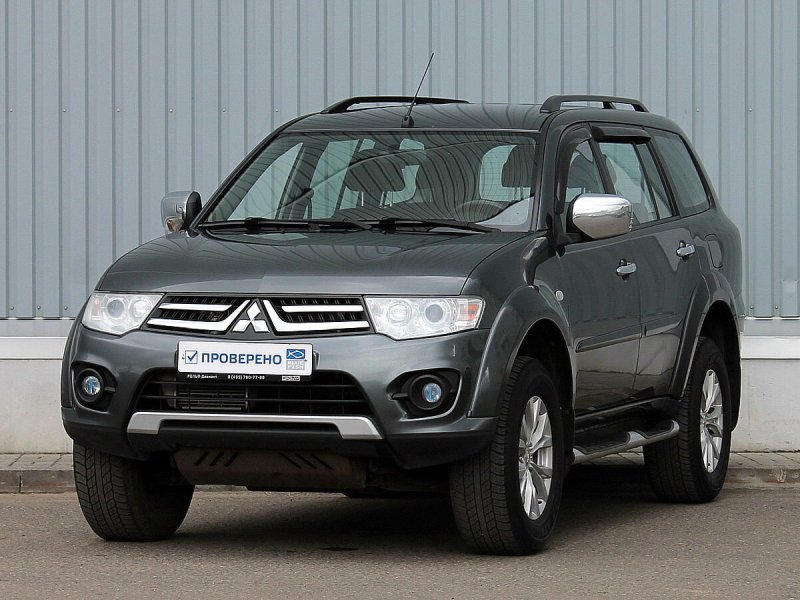 Mitsubishi Pajero Sport 2