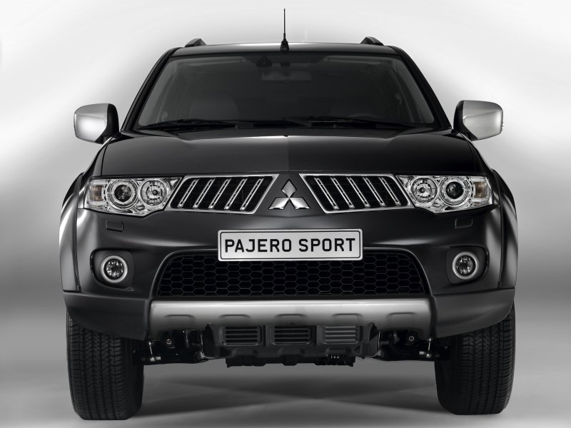 Mitsubishi Pajero Sport 2