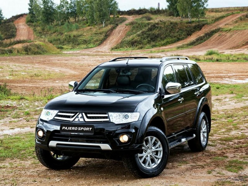 Mitsubishi Pajero Sport 2015