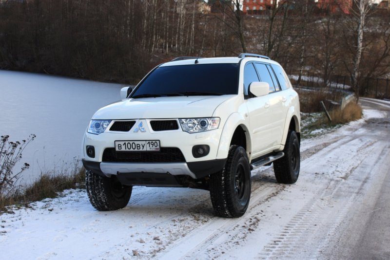 Pajero Sport 2015