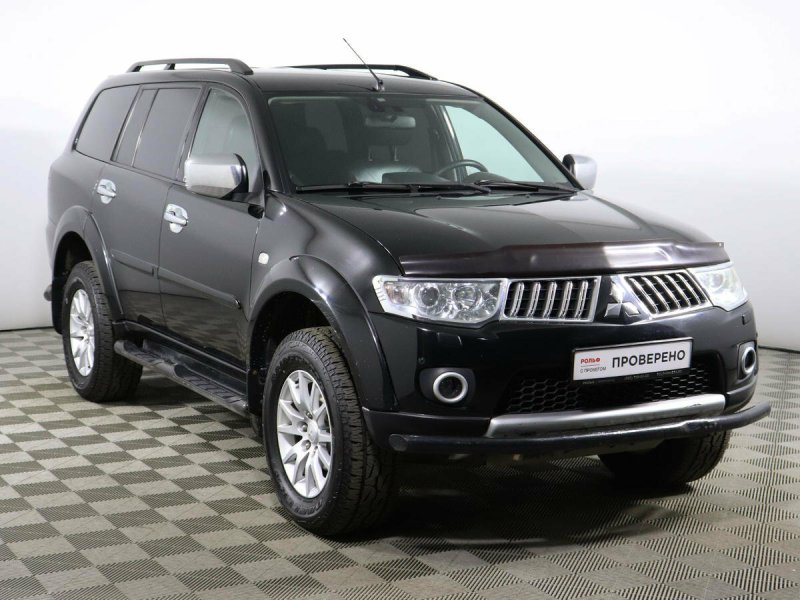 Мицубиси Pajero Sport 2.5