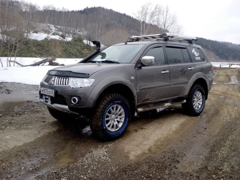 Mitsubishi Pajero Sport 2 2014