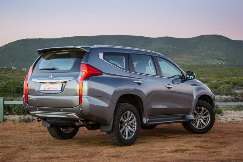 Mitsubishi Pajero Sport 2 2013