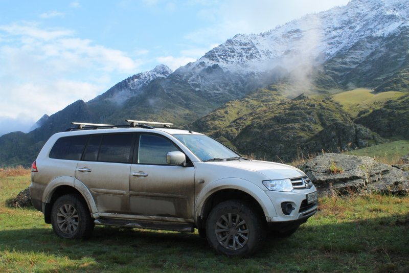 Mitsubishi Pajero Sport 2