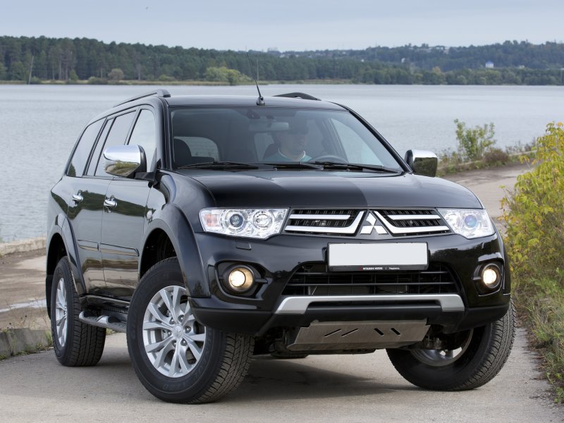Mitsubishi Pajero Sport 2014