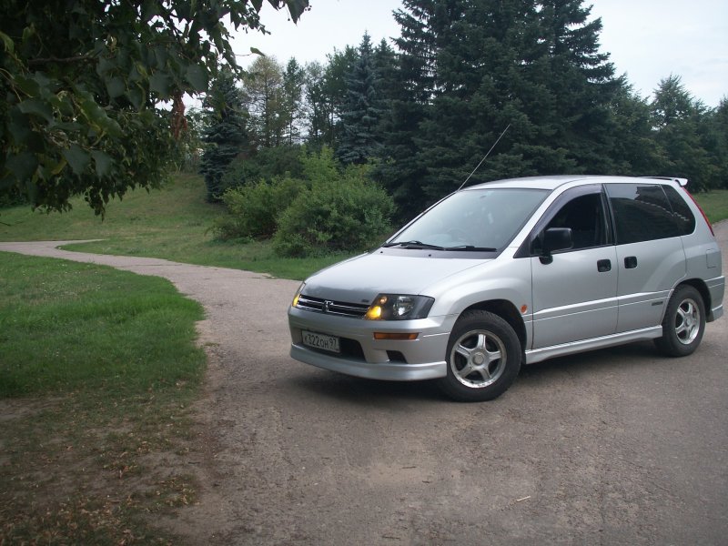 Mitsubishi RVR 1998г