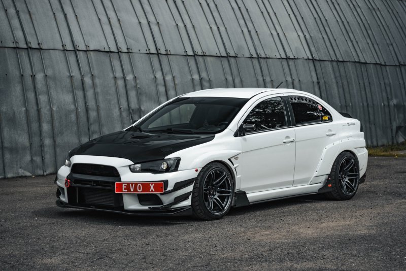Mitsubishi Lancer Evolution 10