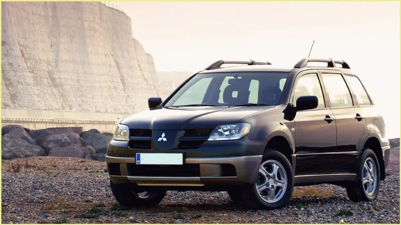 Mitsubishi Outlander 1
