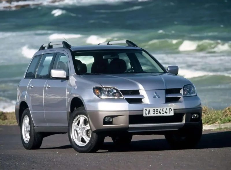 Mitsubishi Outlander 1