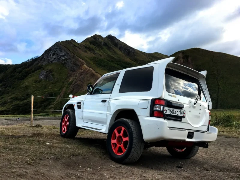 Митсубиси Pajero Evolution