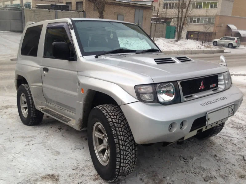 Mitsubishi Pajero Evolution 1997