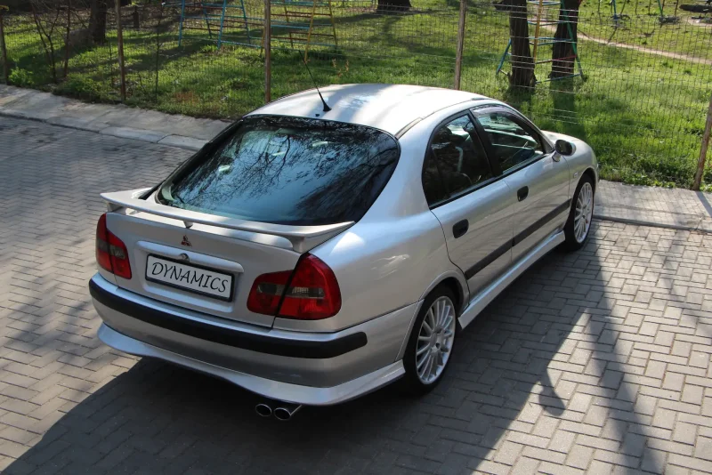 Mitsubishi Carisma i Рестайлинг