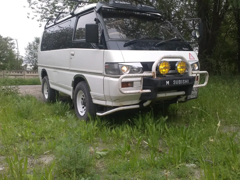 Mitsubishi Delica 35