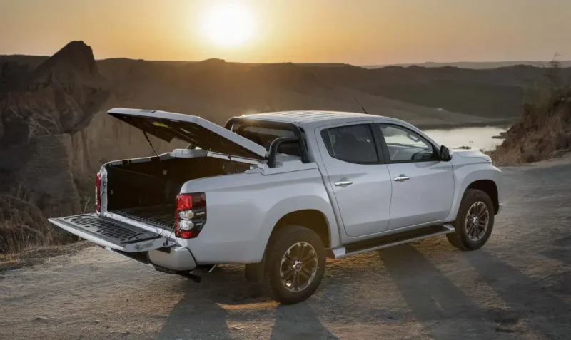 Mitsubishi l200 2019