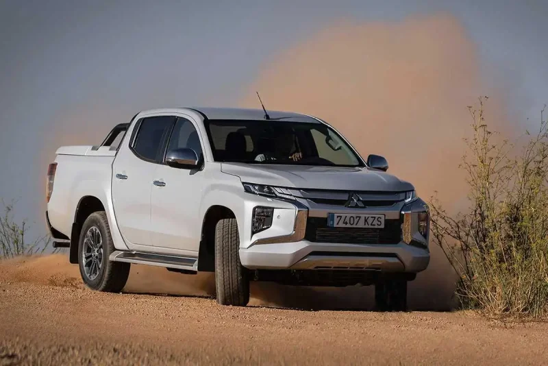 Mitsubishi l200 2022