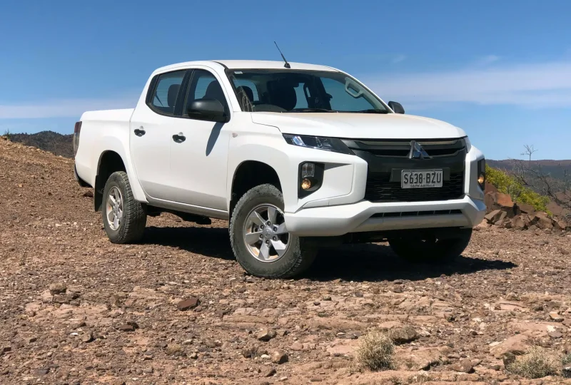 L200 Mitsubishi 2020