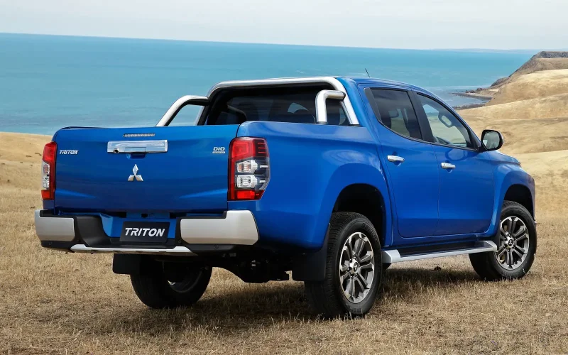 L200 Mitsubishi 2020