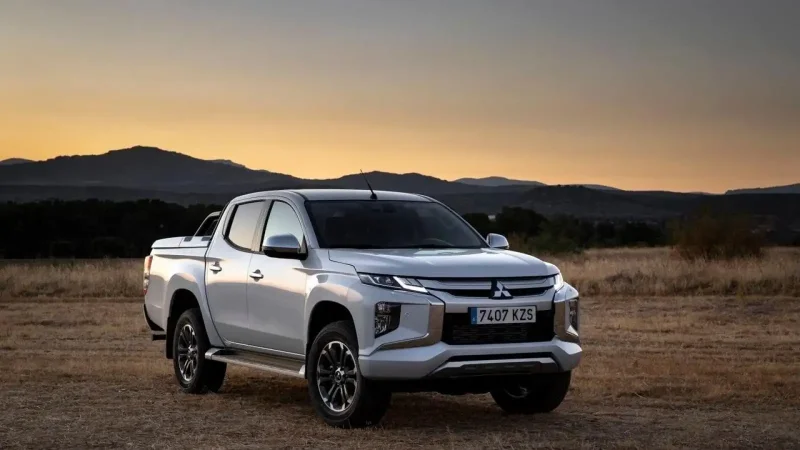 L200 Mitsubishi 2020