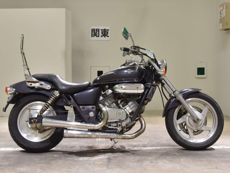 Honda Magna 250